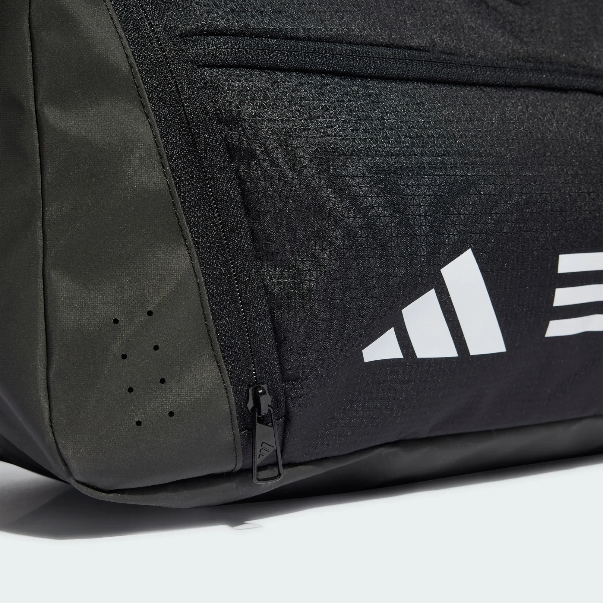 ADIADS ESSENTIALS 3-STRIPES DUFFL BAG SMALL
