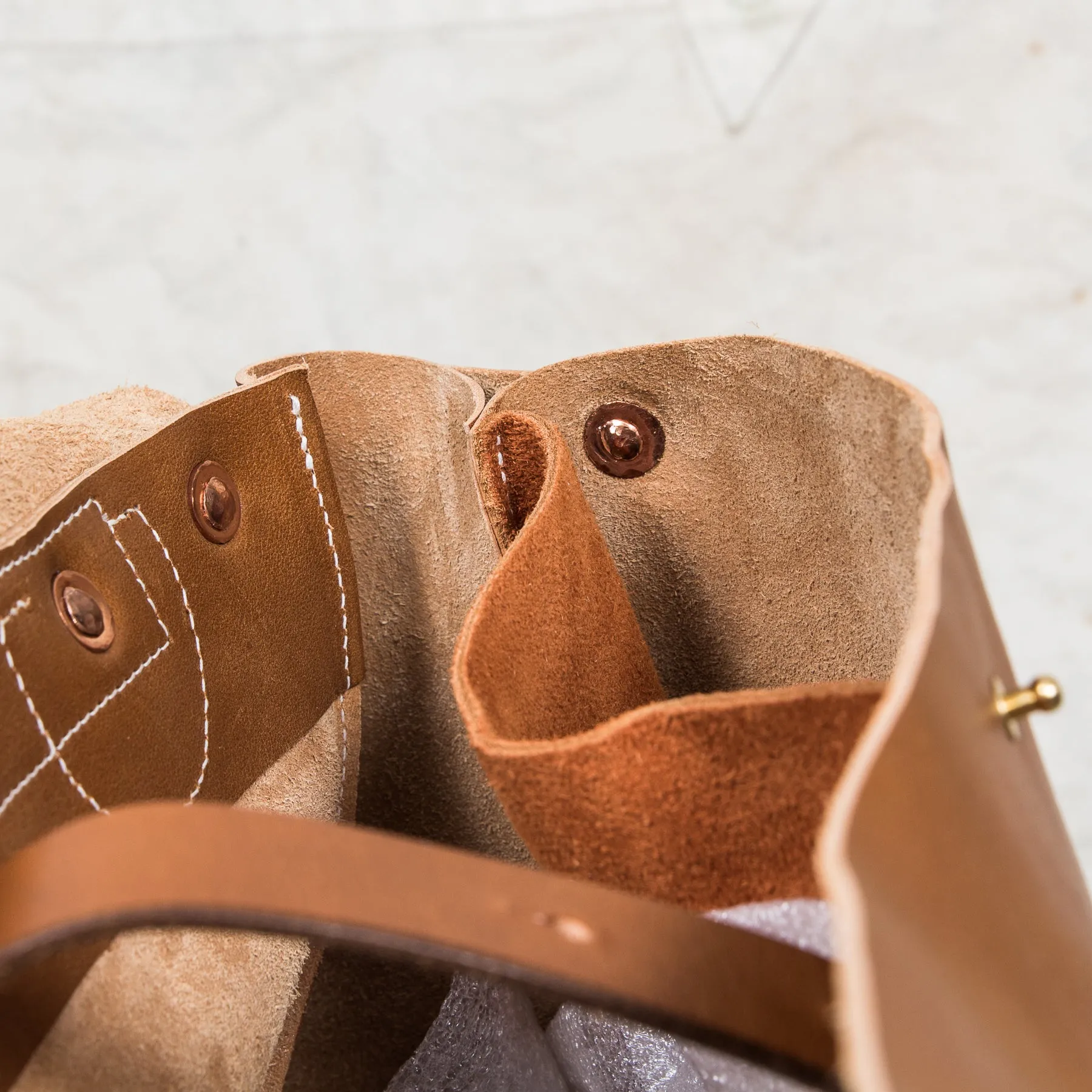 Blue Highway Messenger Bag Veg Tan Leather Cognac