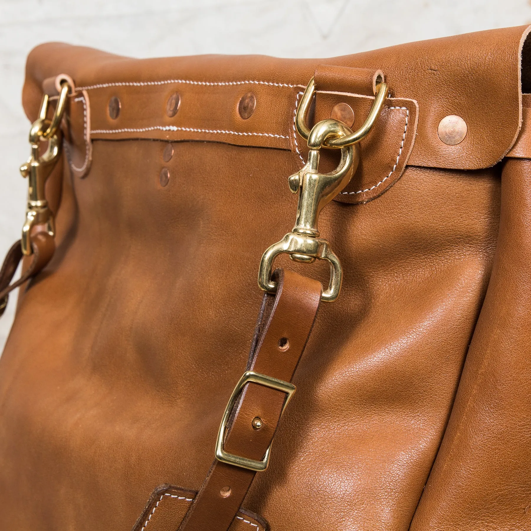 Blue Highway Messenger Bag Veg Tan Leather Cognac