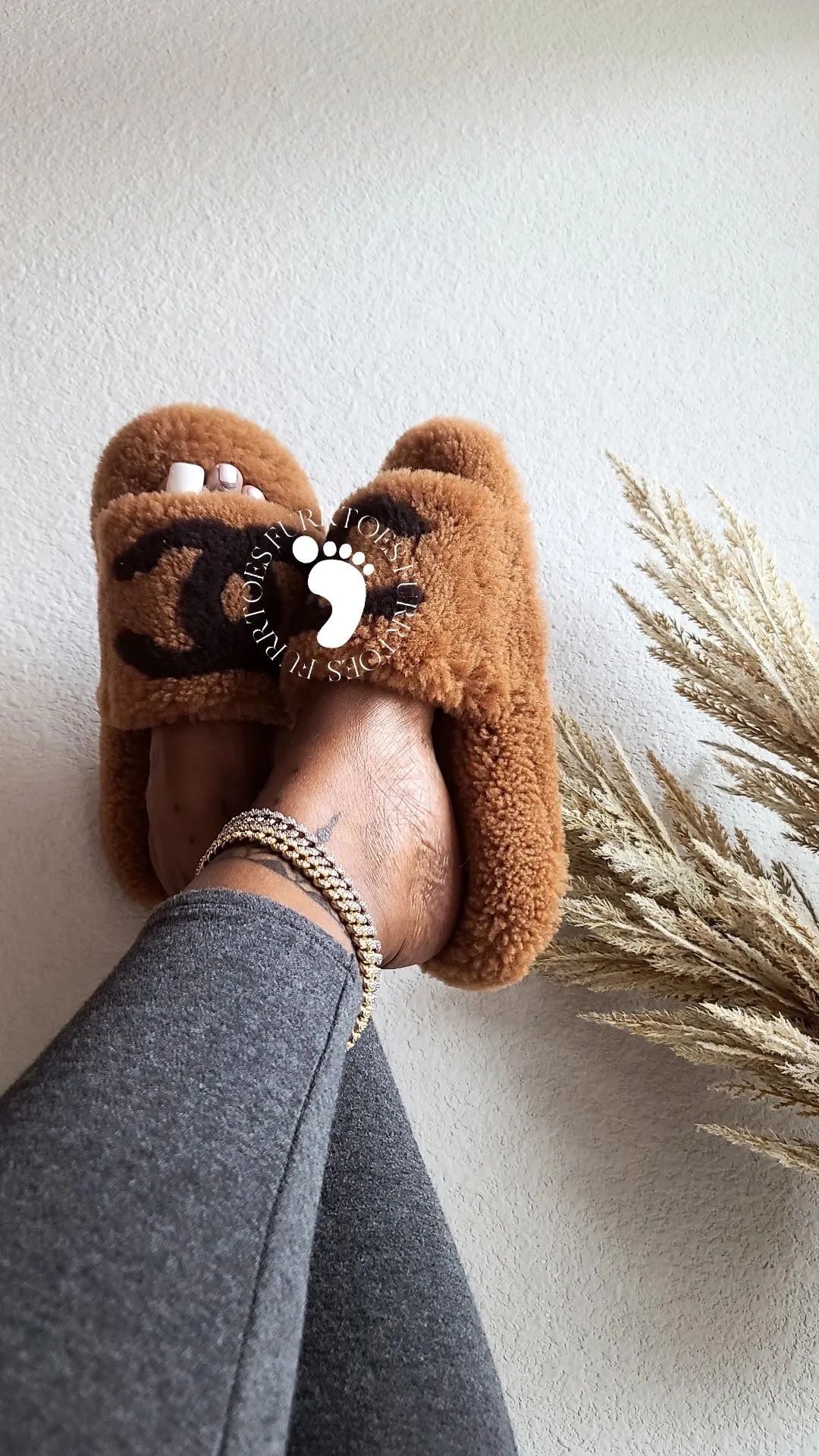 Brown Teddy Sliders