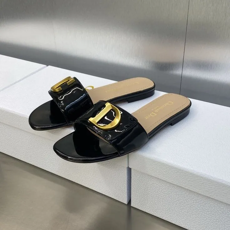 CD Slippers