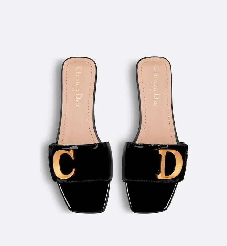 CD Slippers