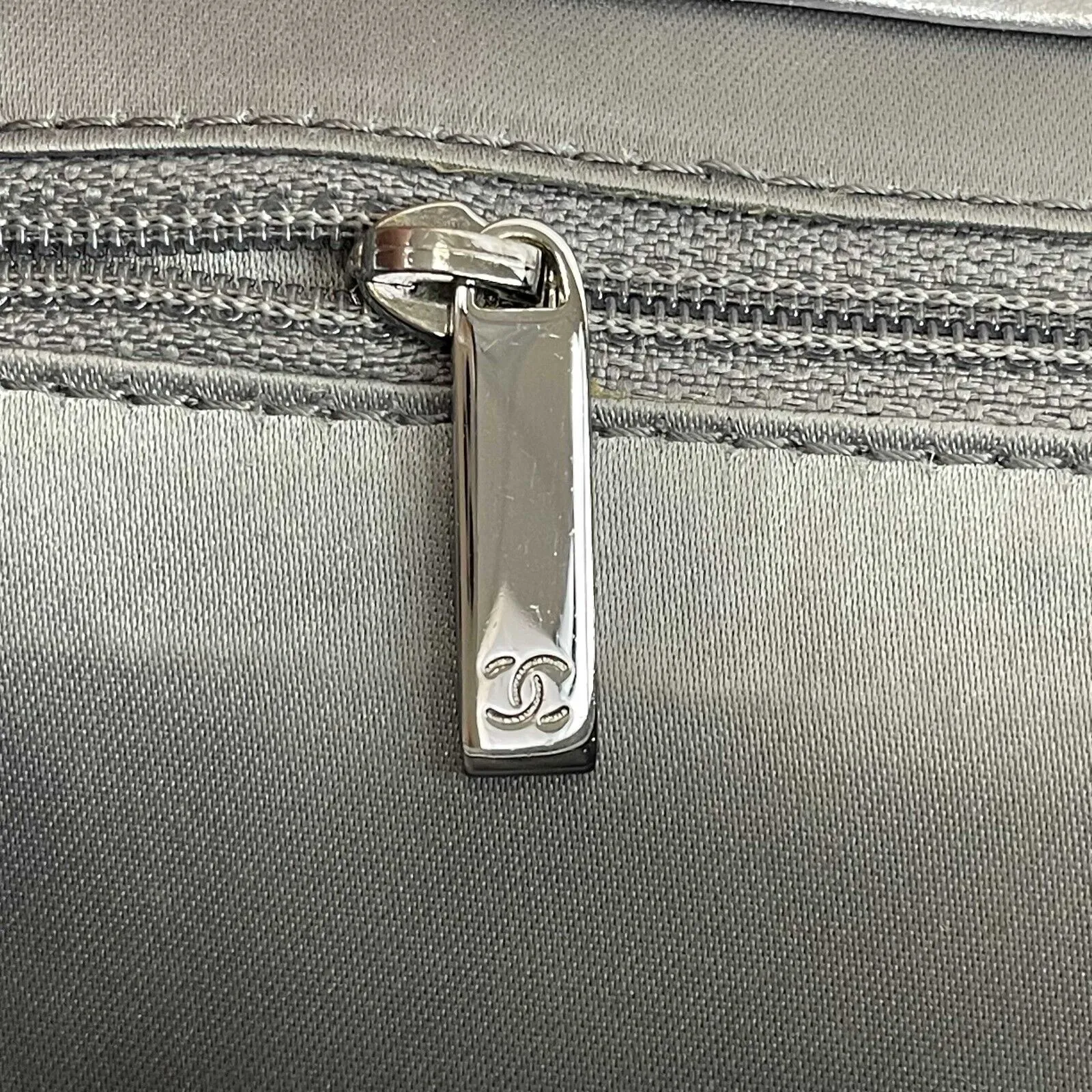 CHANEL - Ice Cube Silver PVC Medium CC Quilted Vinyl Single Flap Shoulder Bag