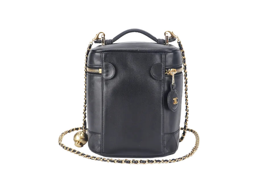 CHANEL VINTAGE VANITY CASE (411xxxx) BLACK LAMBSKIN LEATHER GOLD HARDWARE WITH THIRD PARTY CHAIN, COMPARTMENT AND CARD