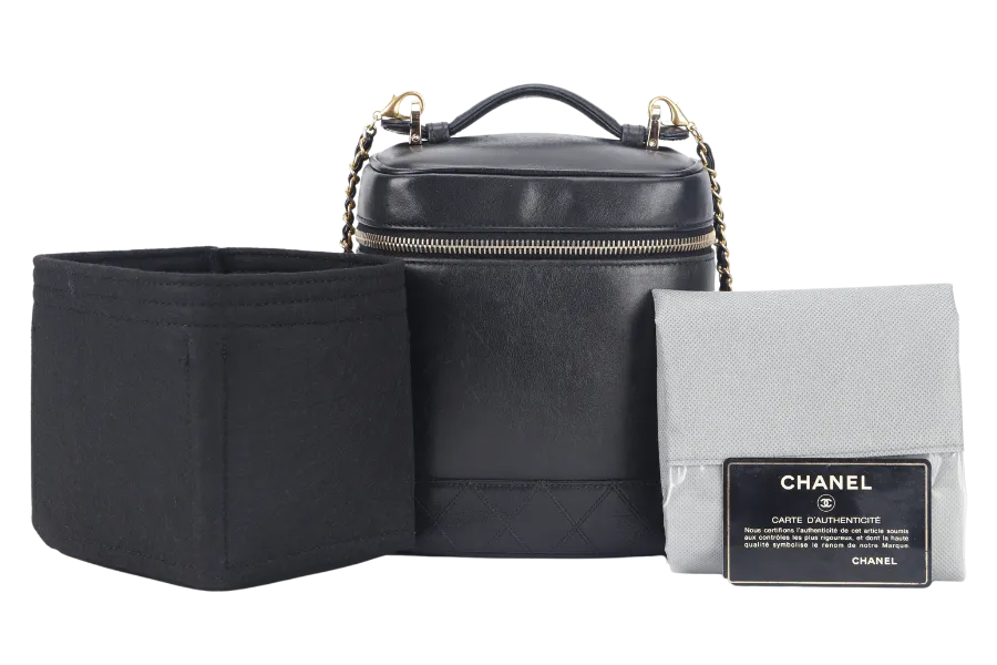 CHANEL VINTAGE VANITY CASE (411xxxx) BLACK LAMBSKIN LEATHER GOLD HARDWARE WITH THIRD PARTY CHAIN, COMPARTMENT AND CARD