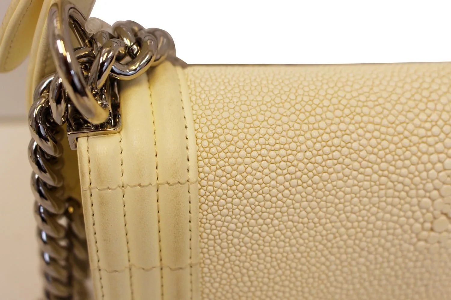 Chanel White Boy Stingray Leather small sample Crossbody Bag - Sale