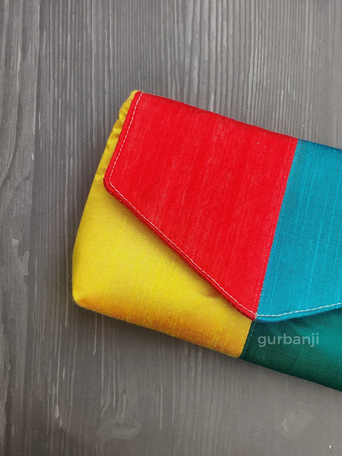 Clutch : Red Blue