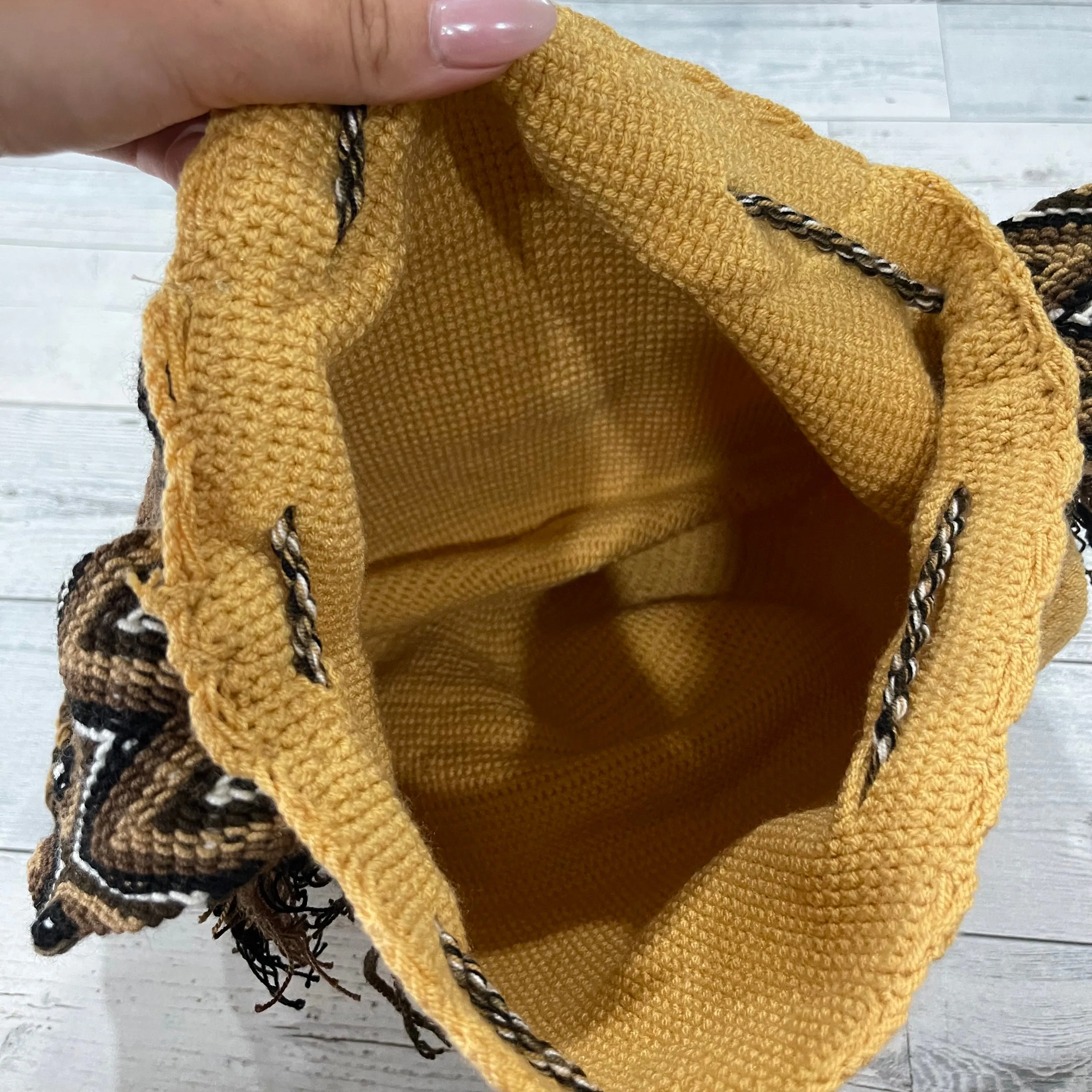 Crossbody By Clothes Mentor, Size: Medium