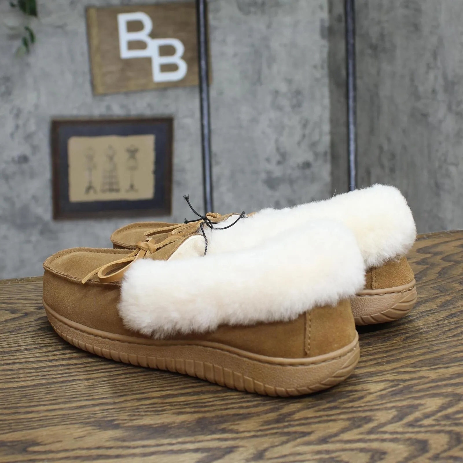 Dluxe by Dearfoams Womens Suede Fuzzy Moccasin Slippers 167602d2f3b34b Brown 7