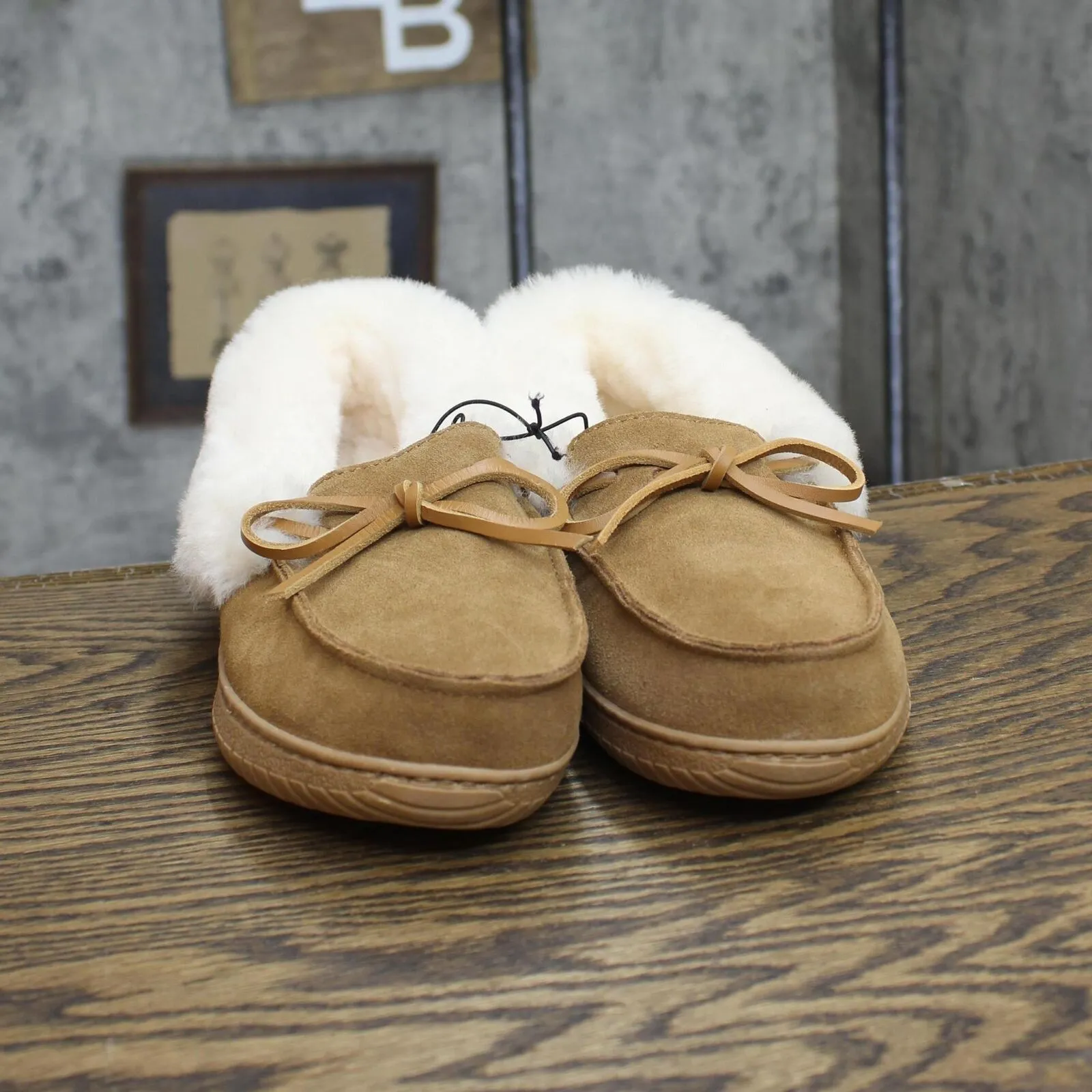 Dluxe by Dearfoams Womens Suede Fuzzy Moccasin Slippers 167602d2f3b34b Brown 7