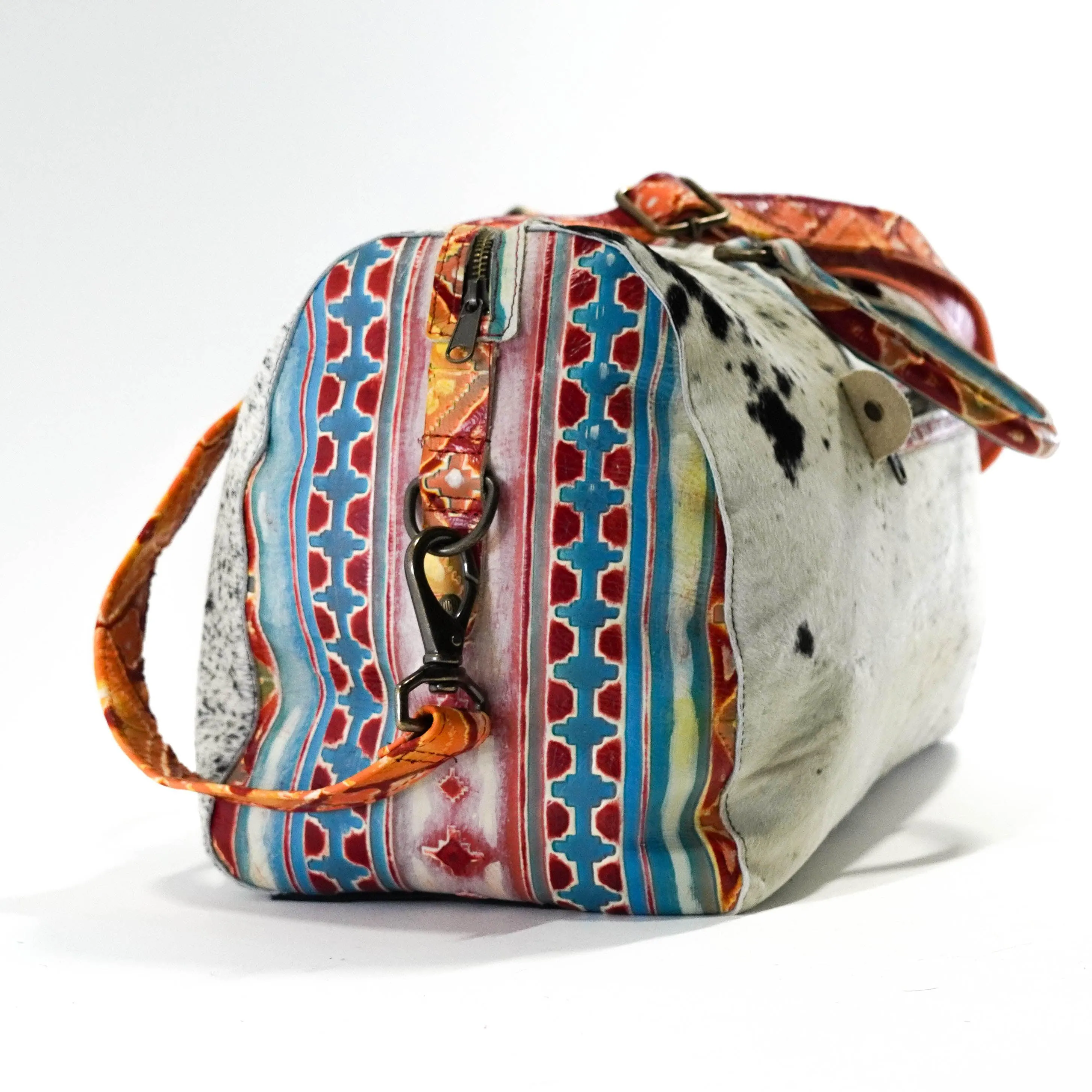Duffel - Chocolate & White w/ Great Plains Navajo