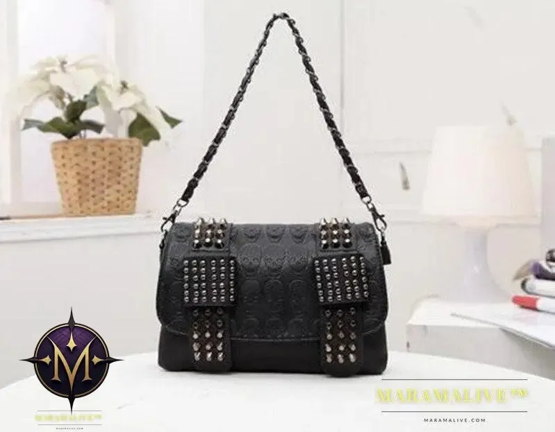 Fashion Women Black Leather Messenger Bags Fashion Vintage Messenger Cool Skull Rivets Shoulder Bags