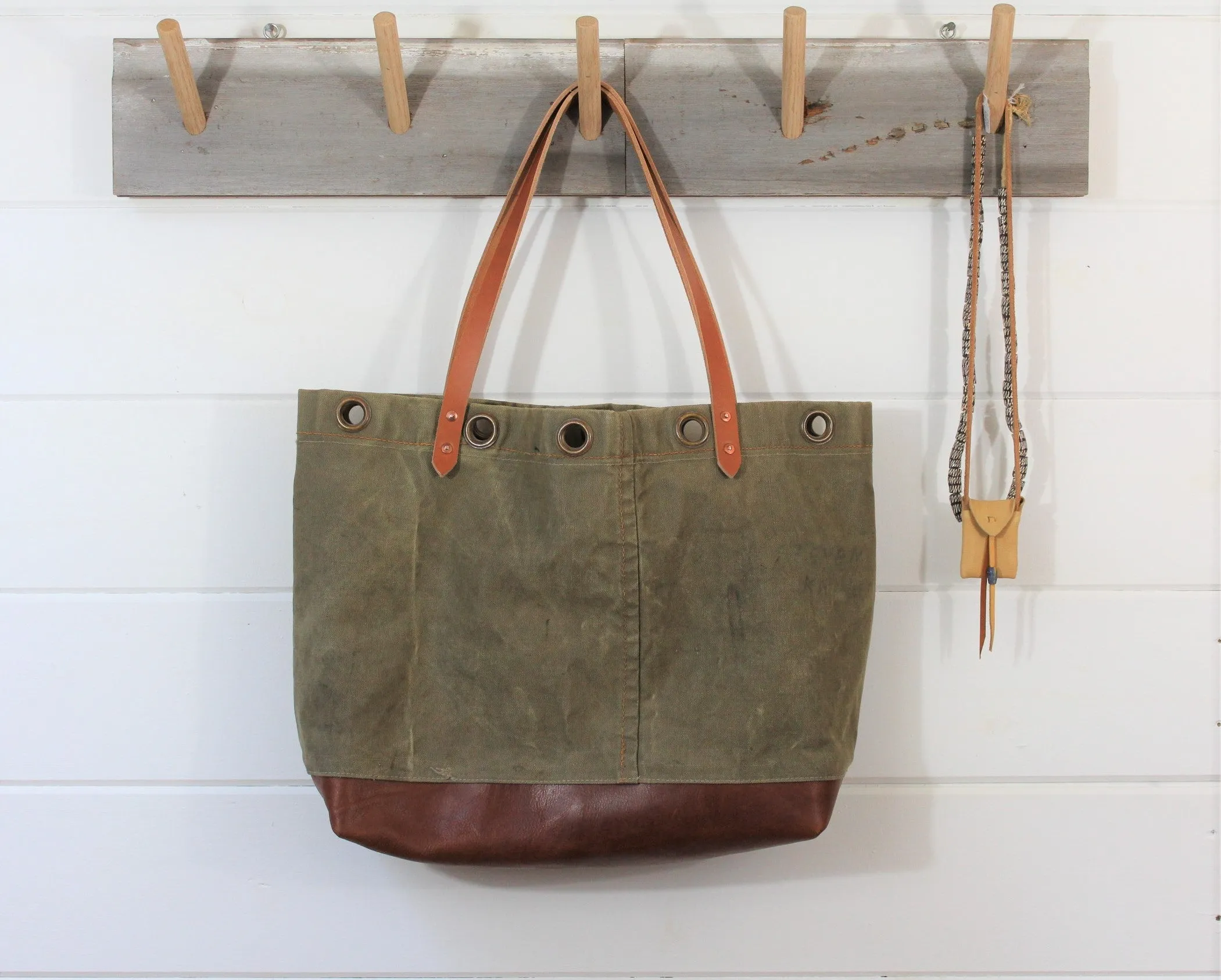 Heritage Duffel Tote