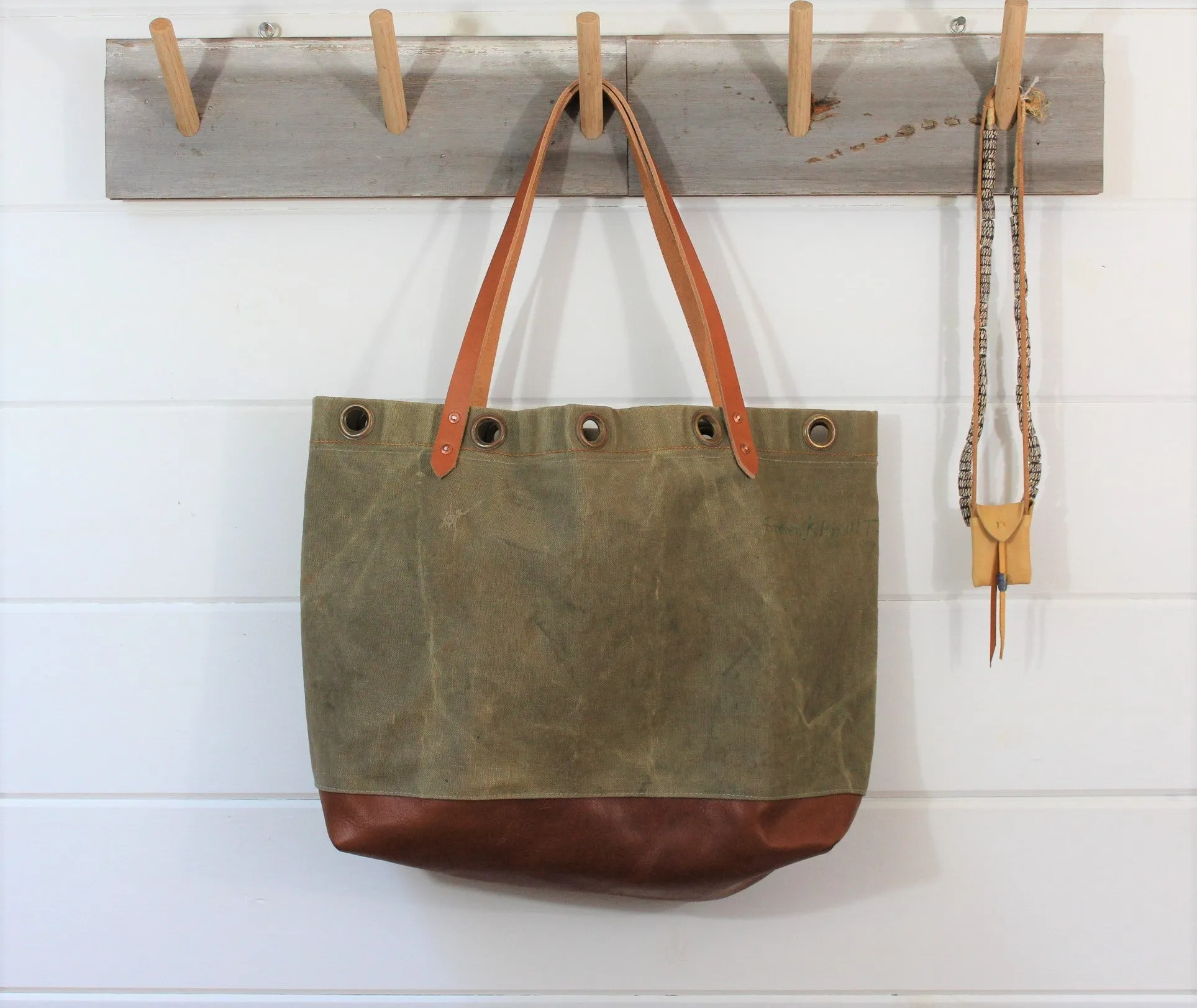 Heritage Duffel Tote