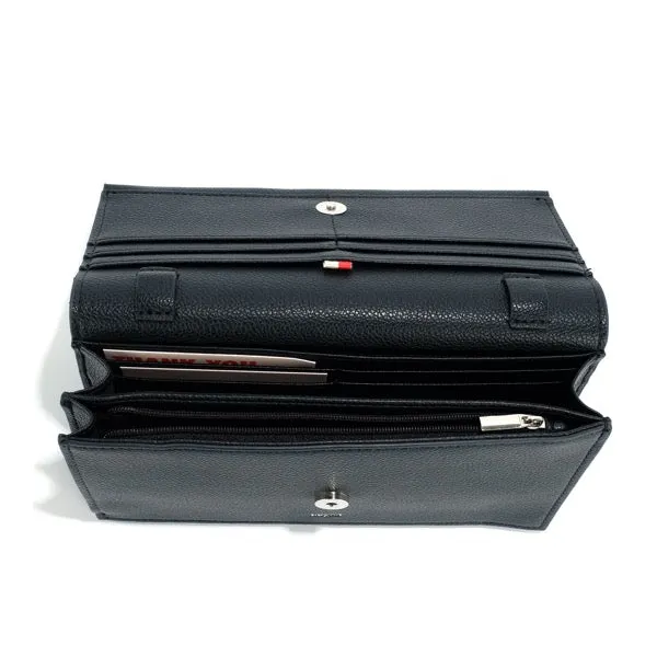 Kaia Clutch Crossbody