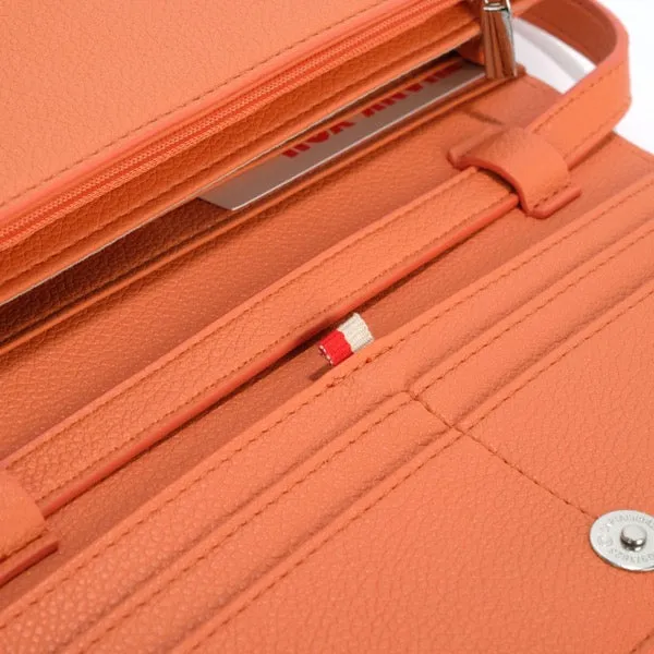 Kaia Clutch Crossbody