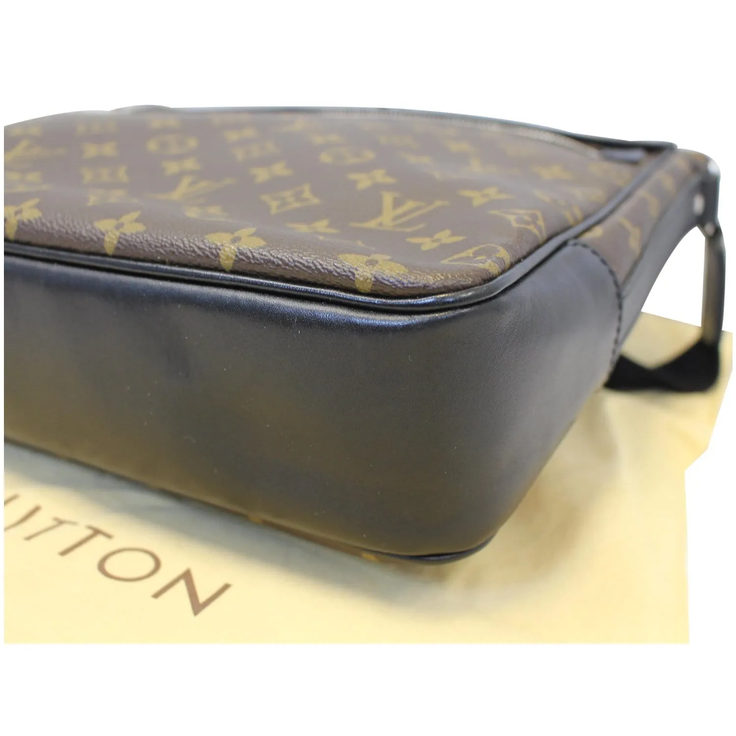 LOUIS VUITTON Bass GM Monogram Macassar Canvas Messenger Bag Brown