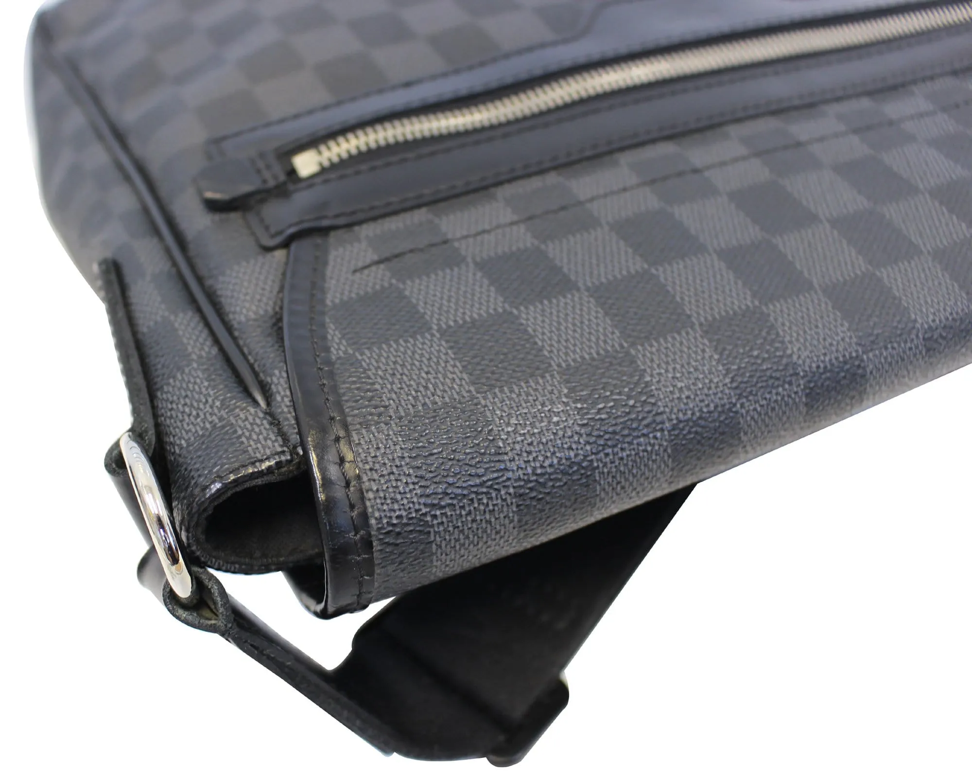 LOUIS VUITTON Daniel MM Damier Graphite  Messenger Bag