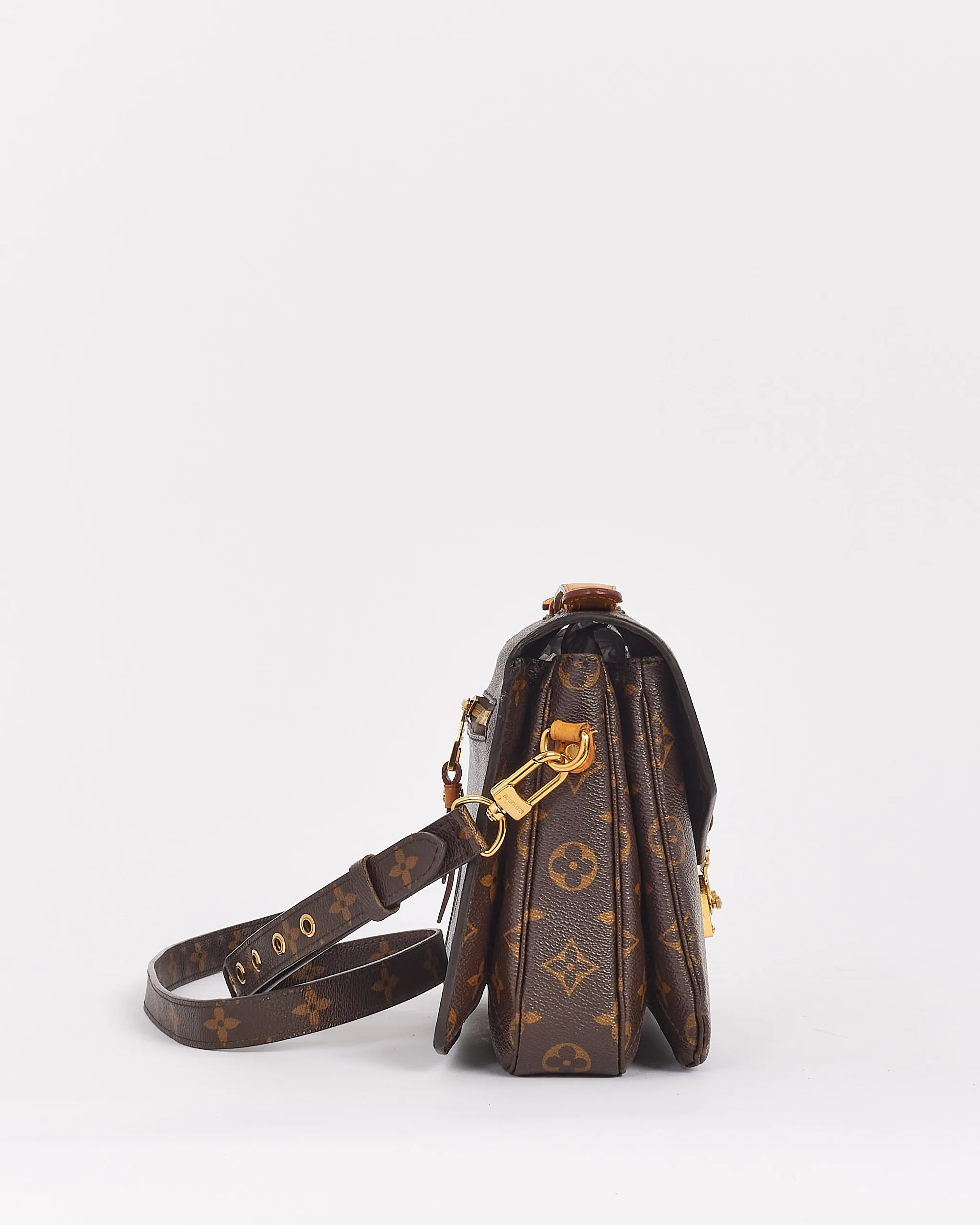 Louis Vuitton Monogram Canvas Pochette Metis Bag
