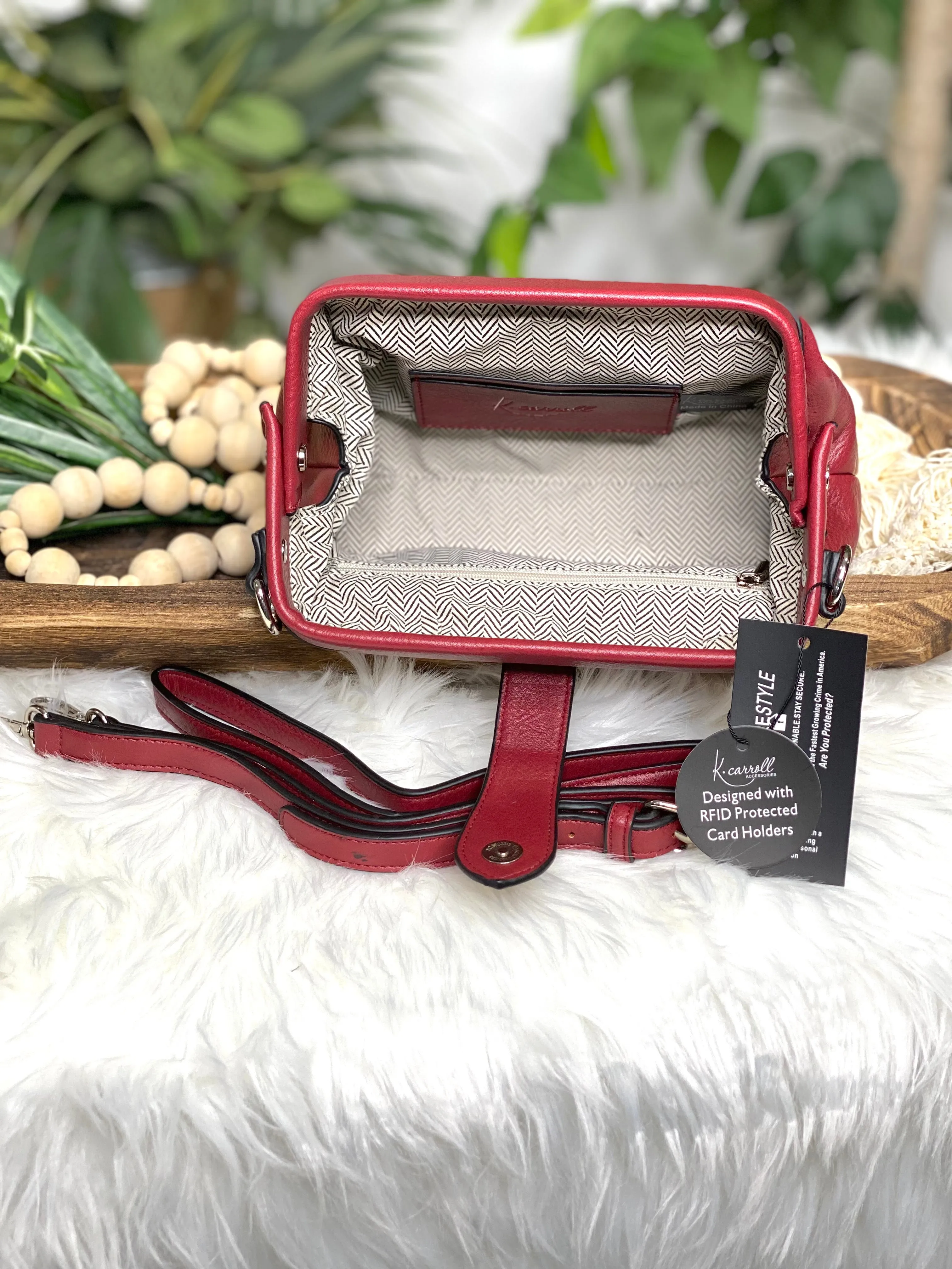 Maple Crossbody Purse in Brick