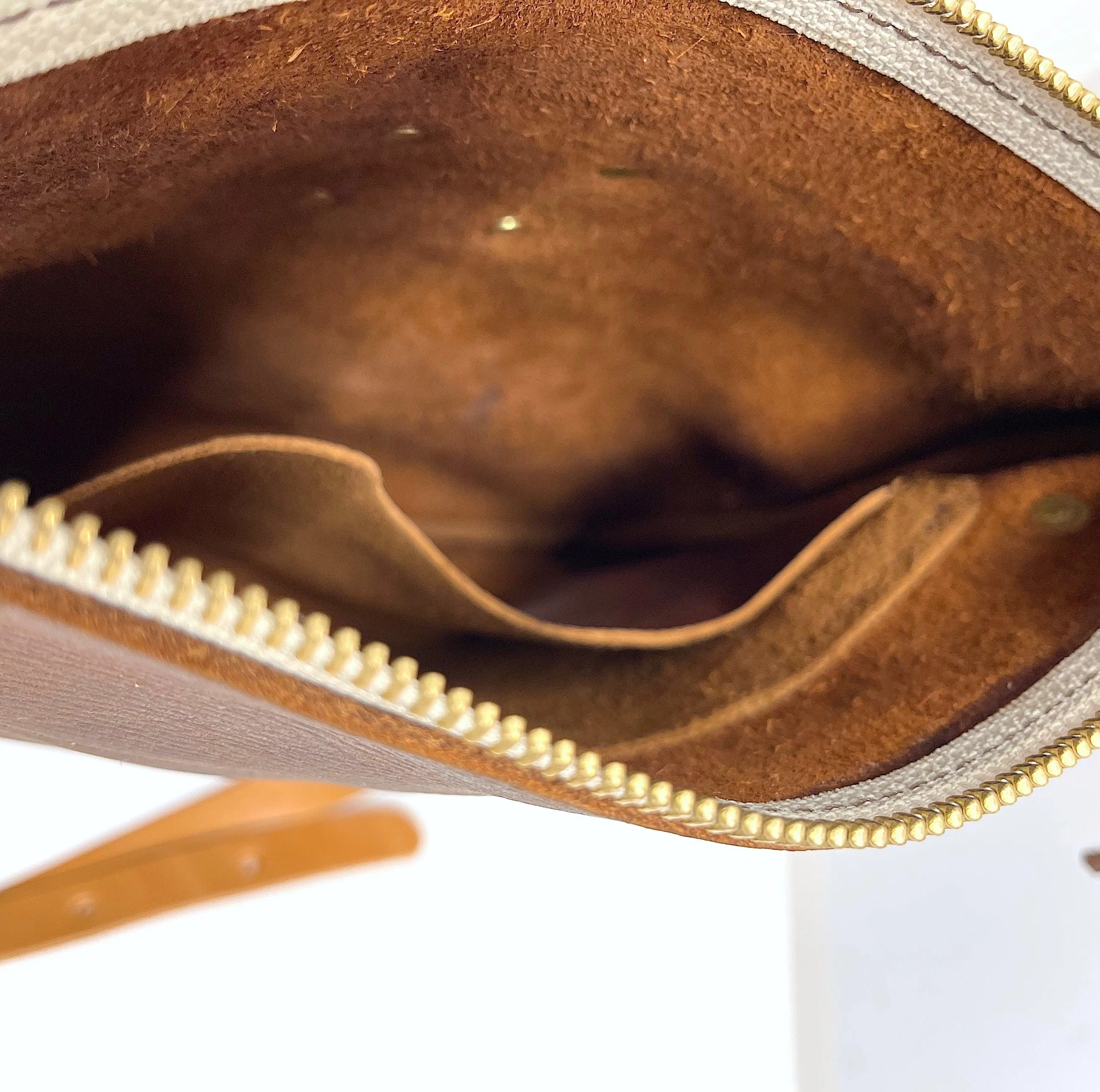 Mini Leather Messenger in Brown