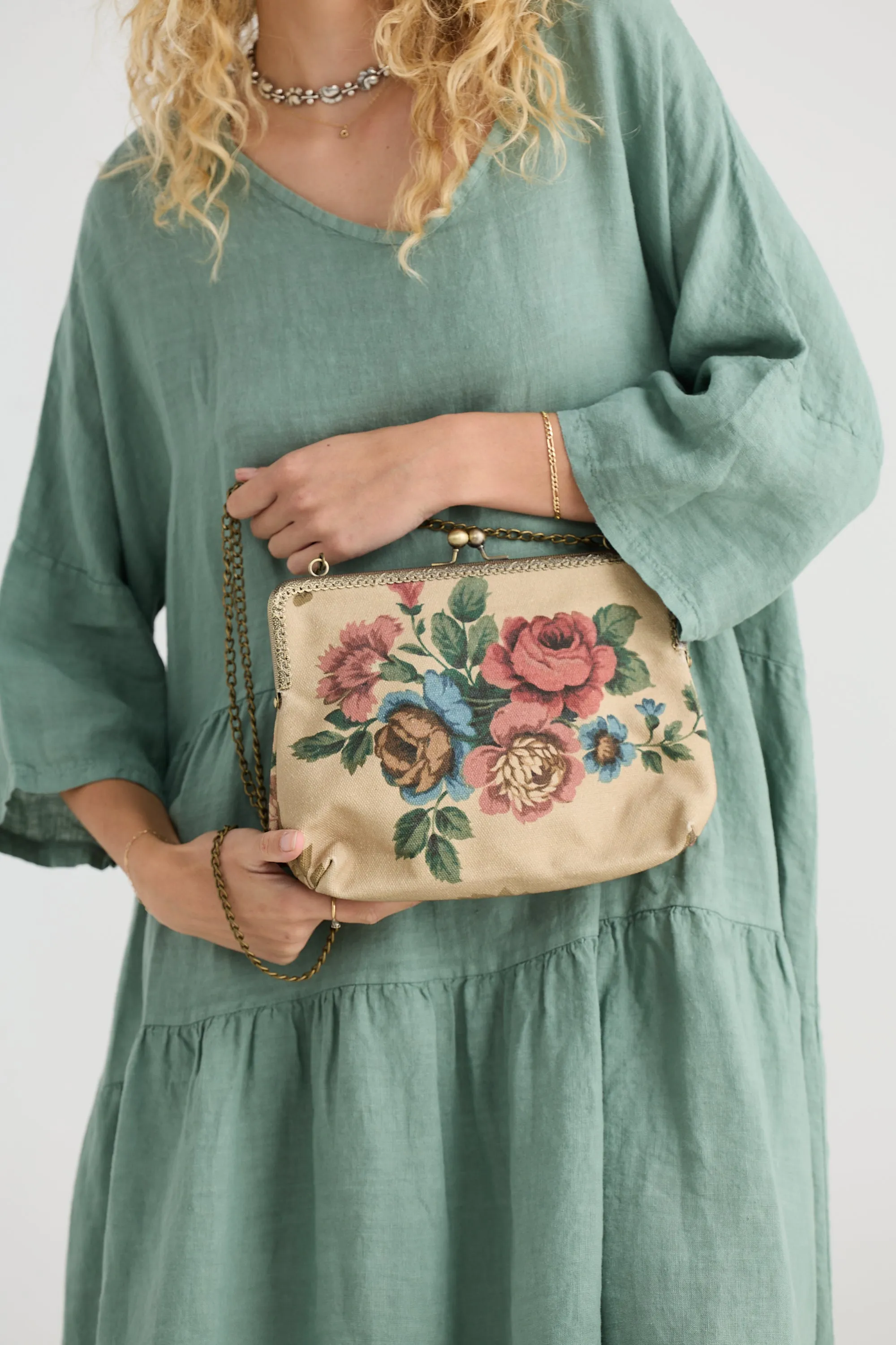 Nightingale Handbag. Rose Bouquet