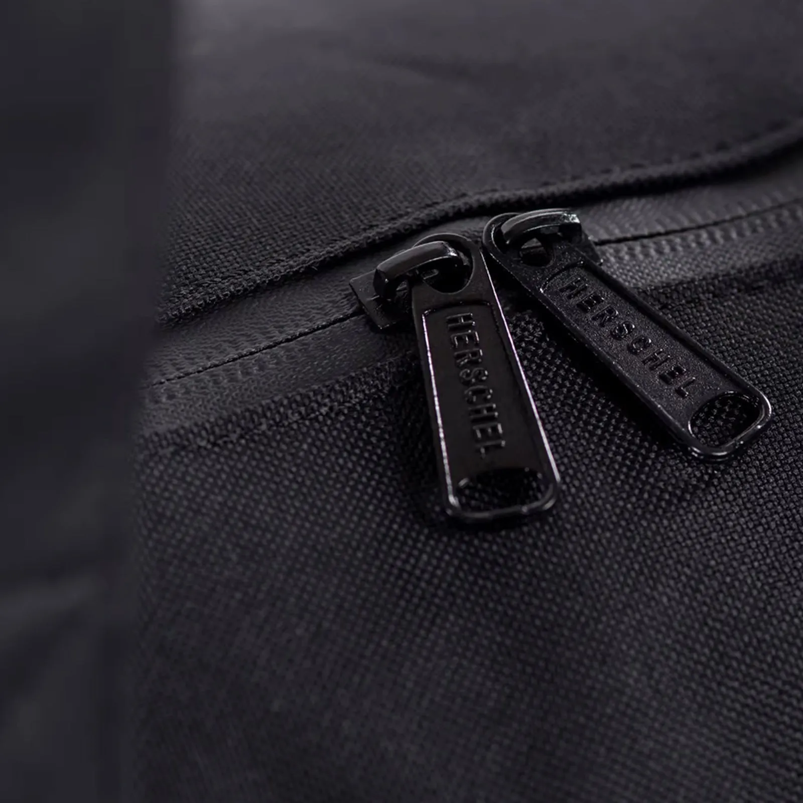 Novel Duffle - Black