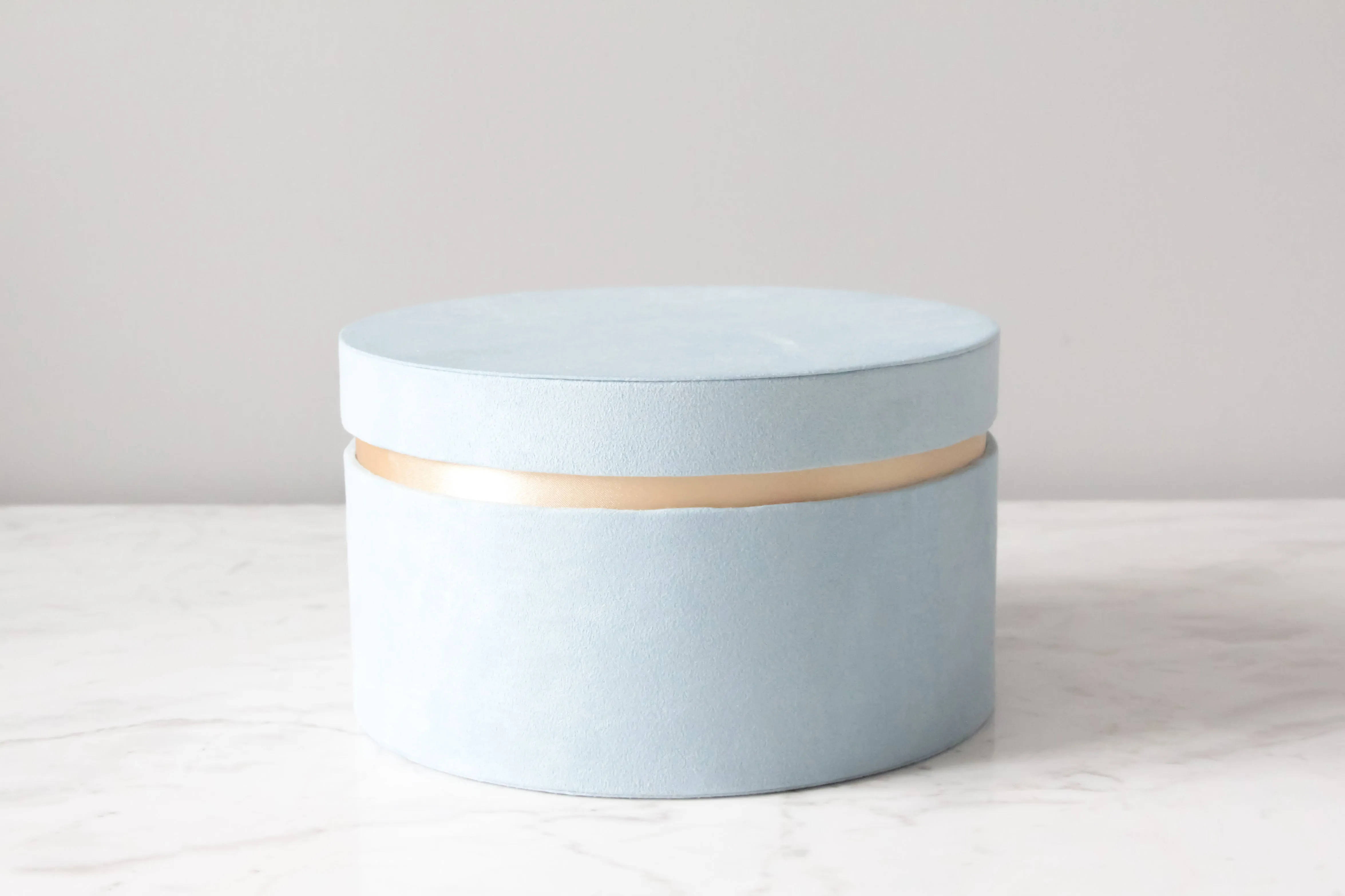 Round Velvet Packaging Box With Smooth Edge (7 Colors available)