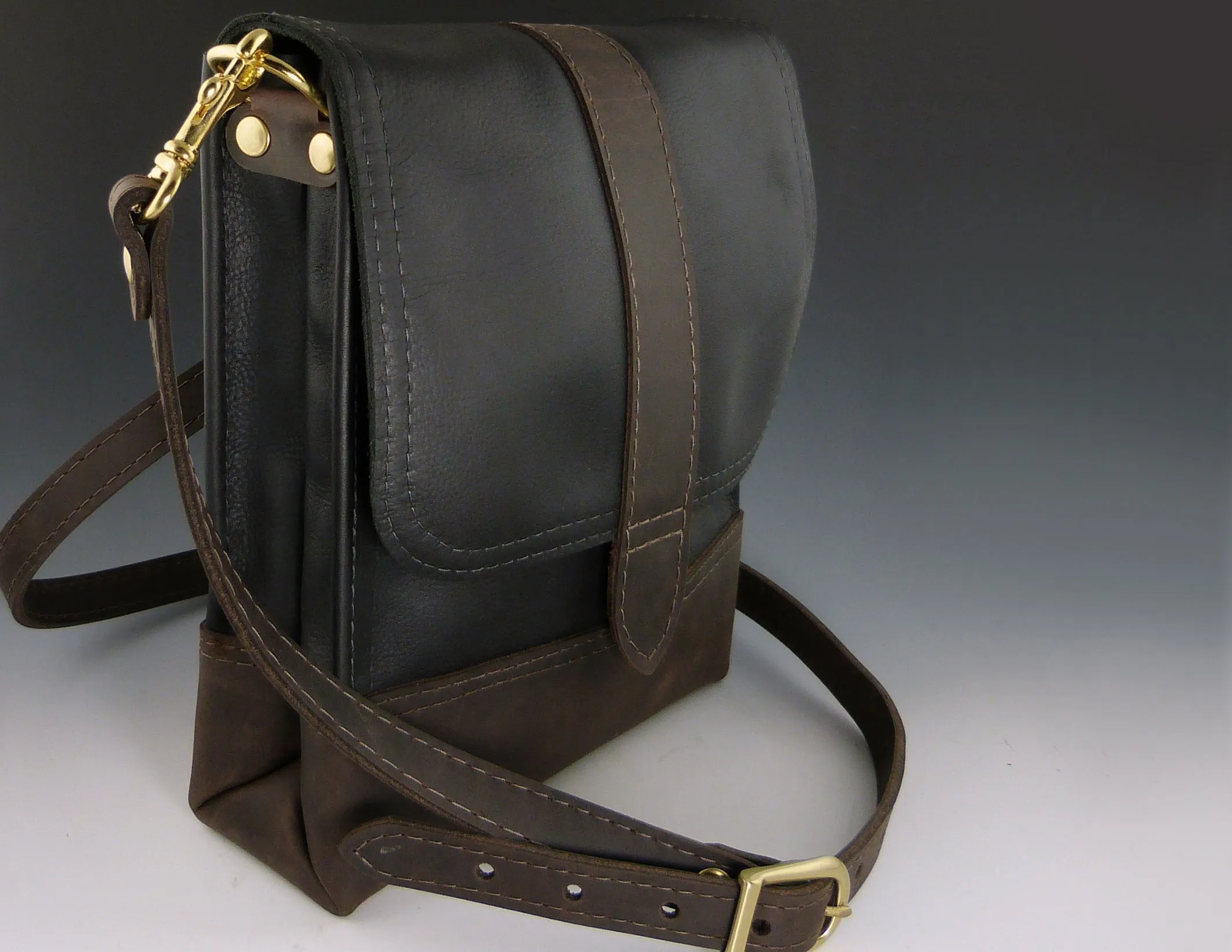 Scout Crossbody