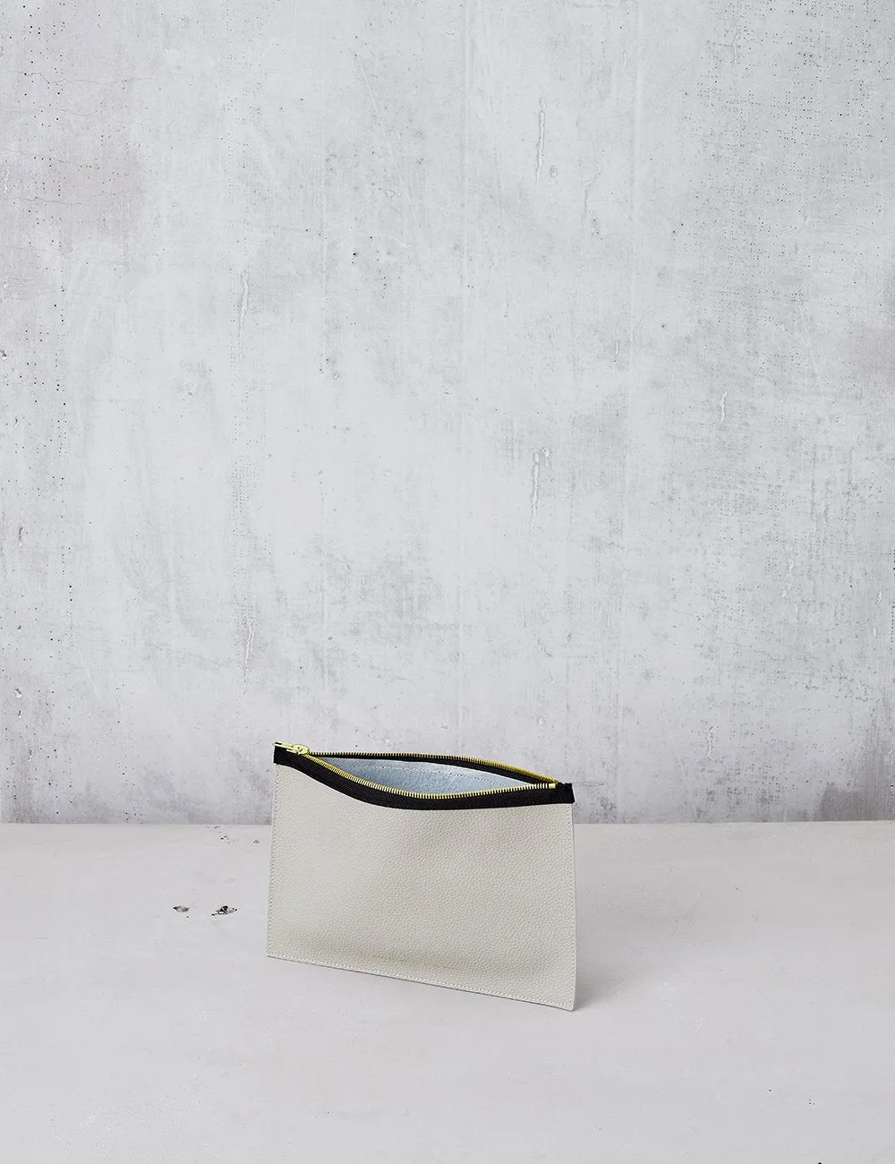 SIDEWAYS TOTE