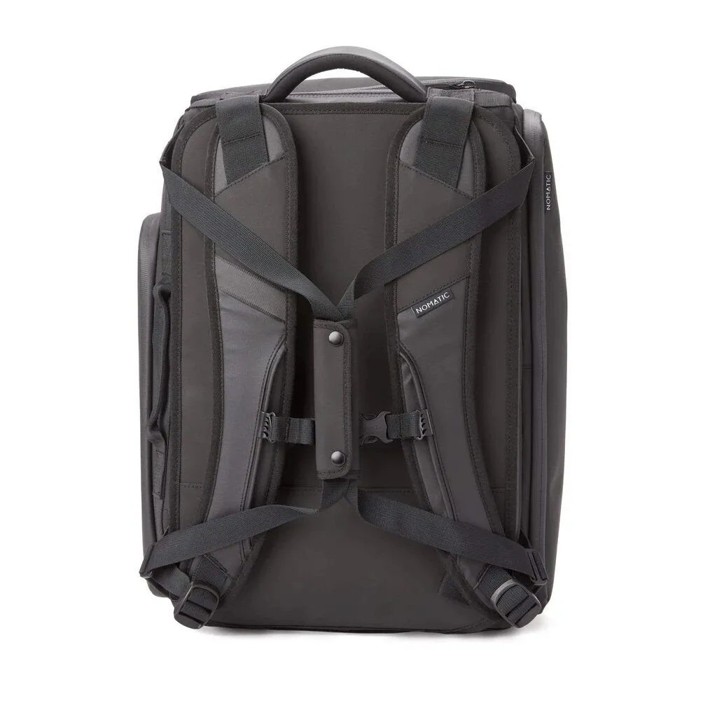 The NOMATIC 30L Travel Bag (V2)