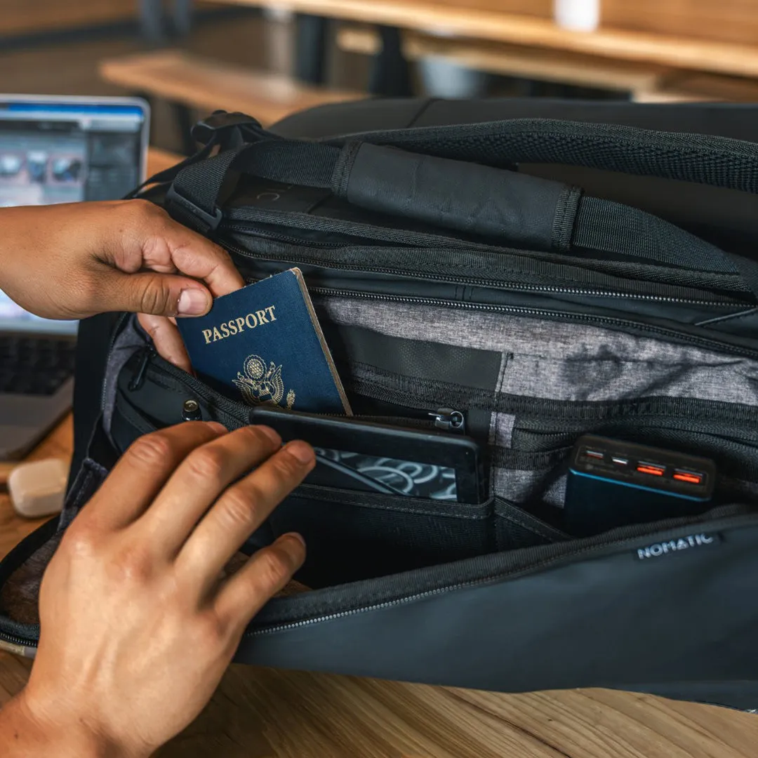 The NOMATIC 30L Travel Bag (V2)
