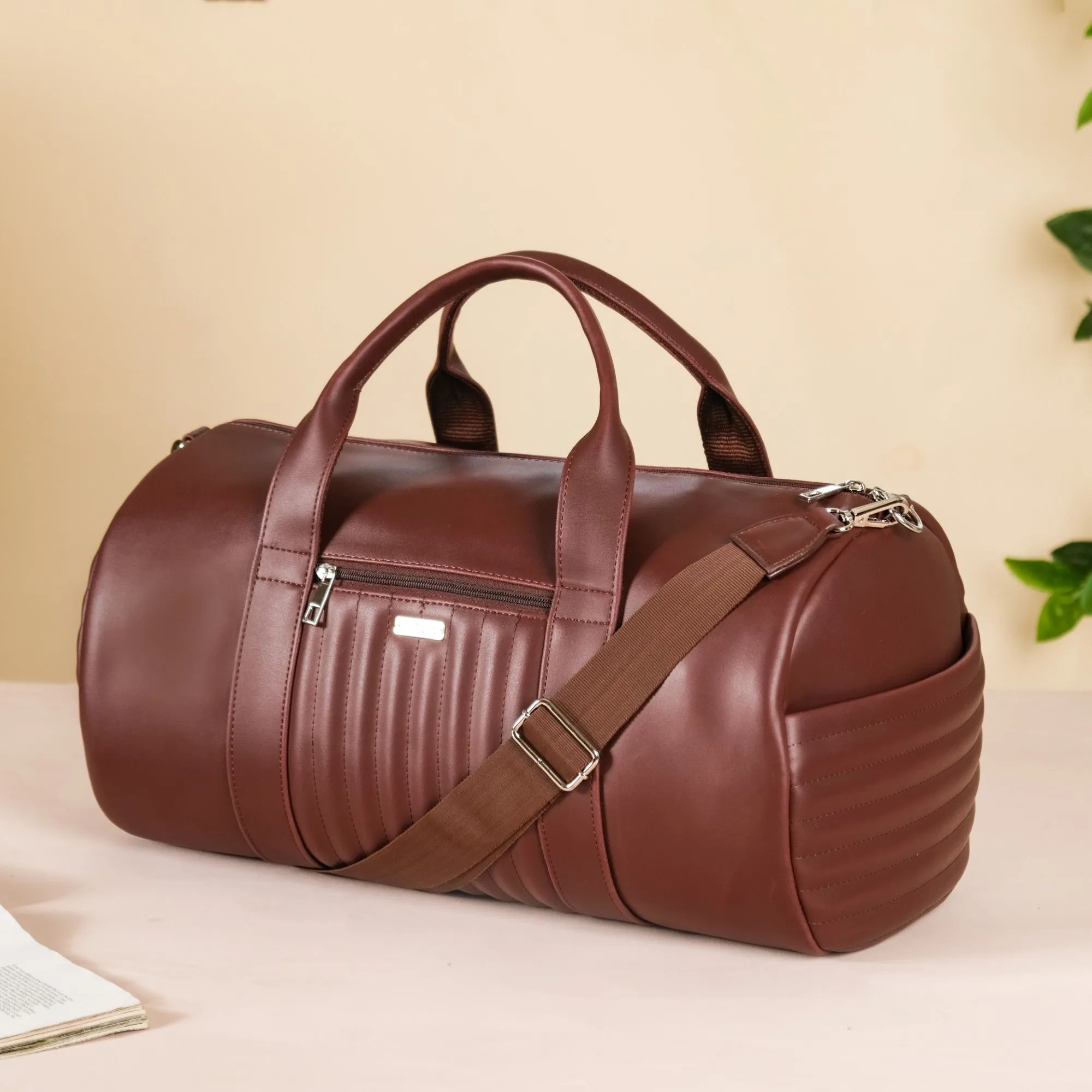 Wanderlust Duffle Bag Brown Large 17x9 Inch