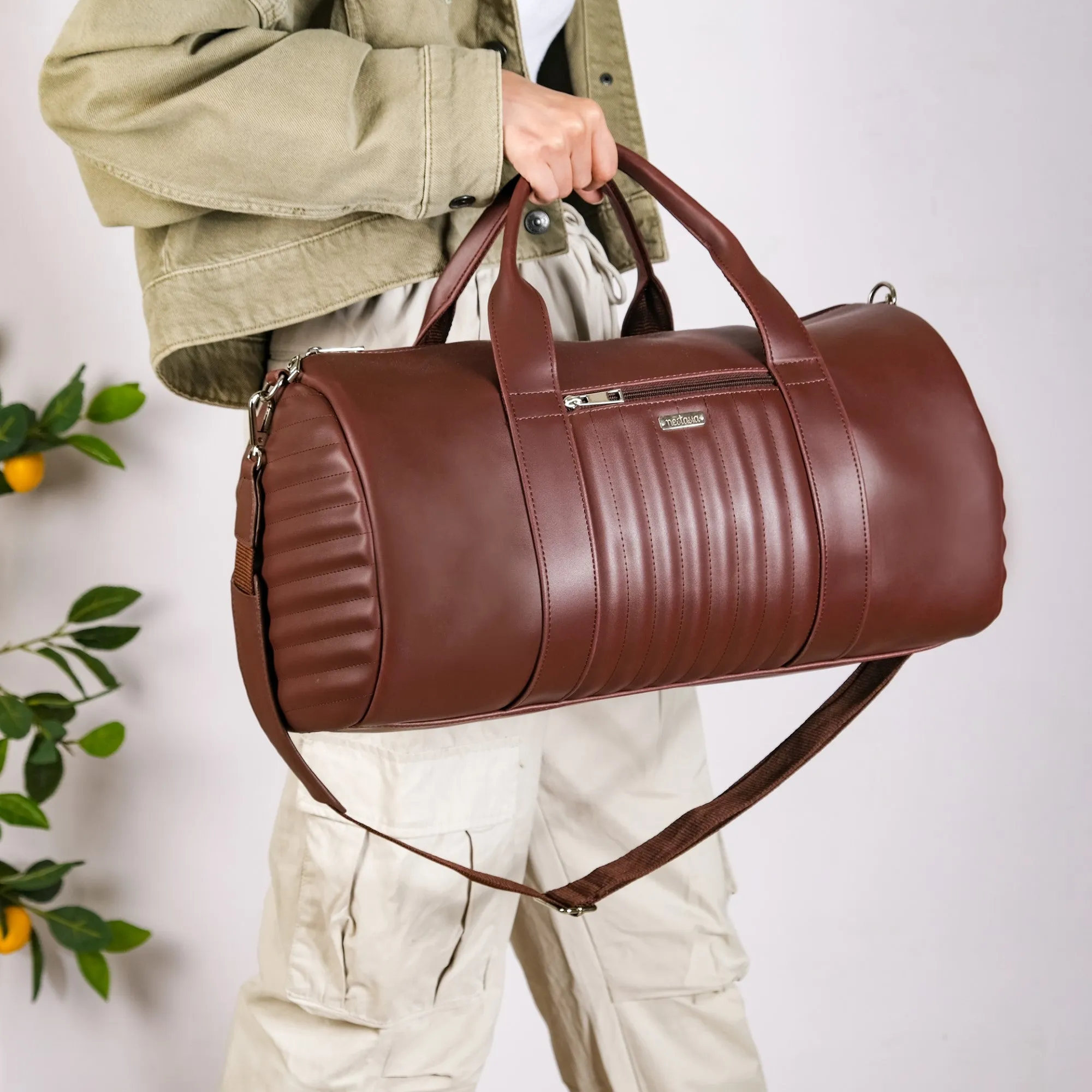 Wanderlust Duffle Bag Brown Large 17x9 Inch