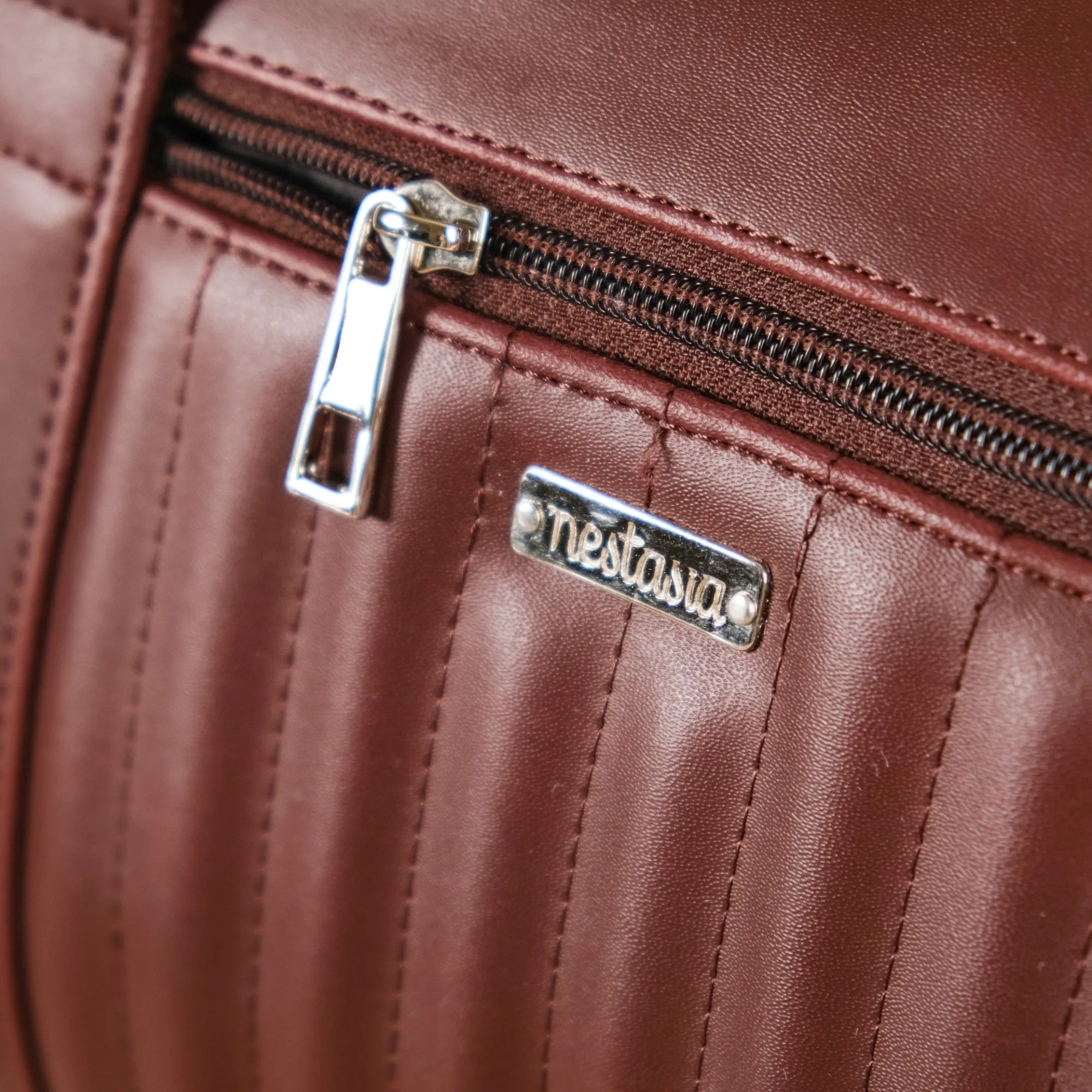 Wanderlust Duffle Bag Brown Large 17x9 Inch
