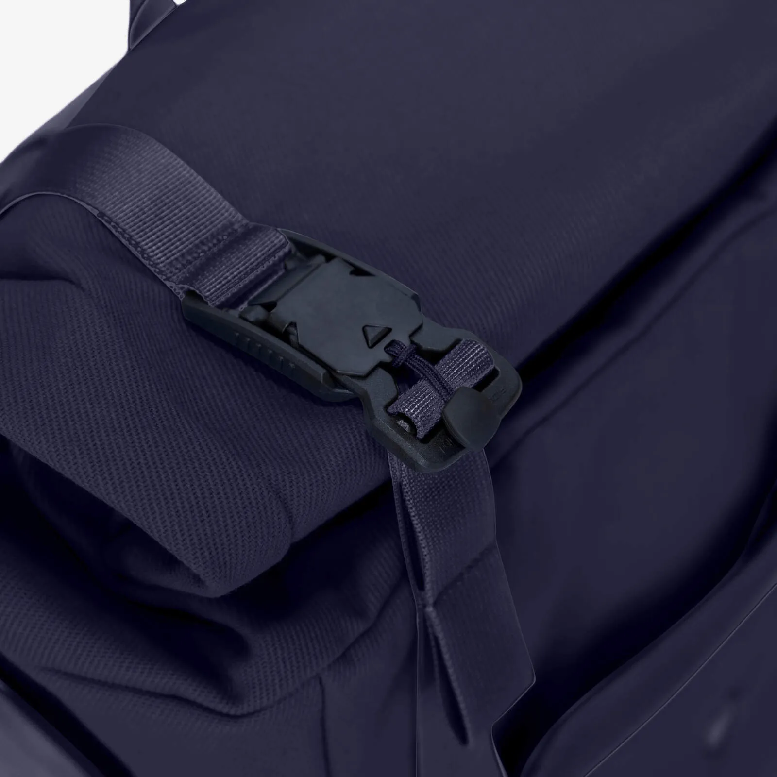 Weekender Backpack With Camera Cube