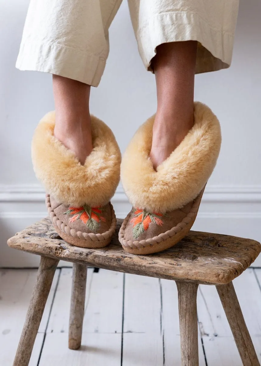 Women's Sheepskin Slippers – Lotus
